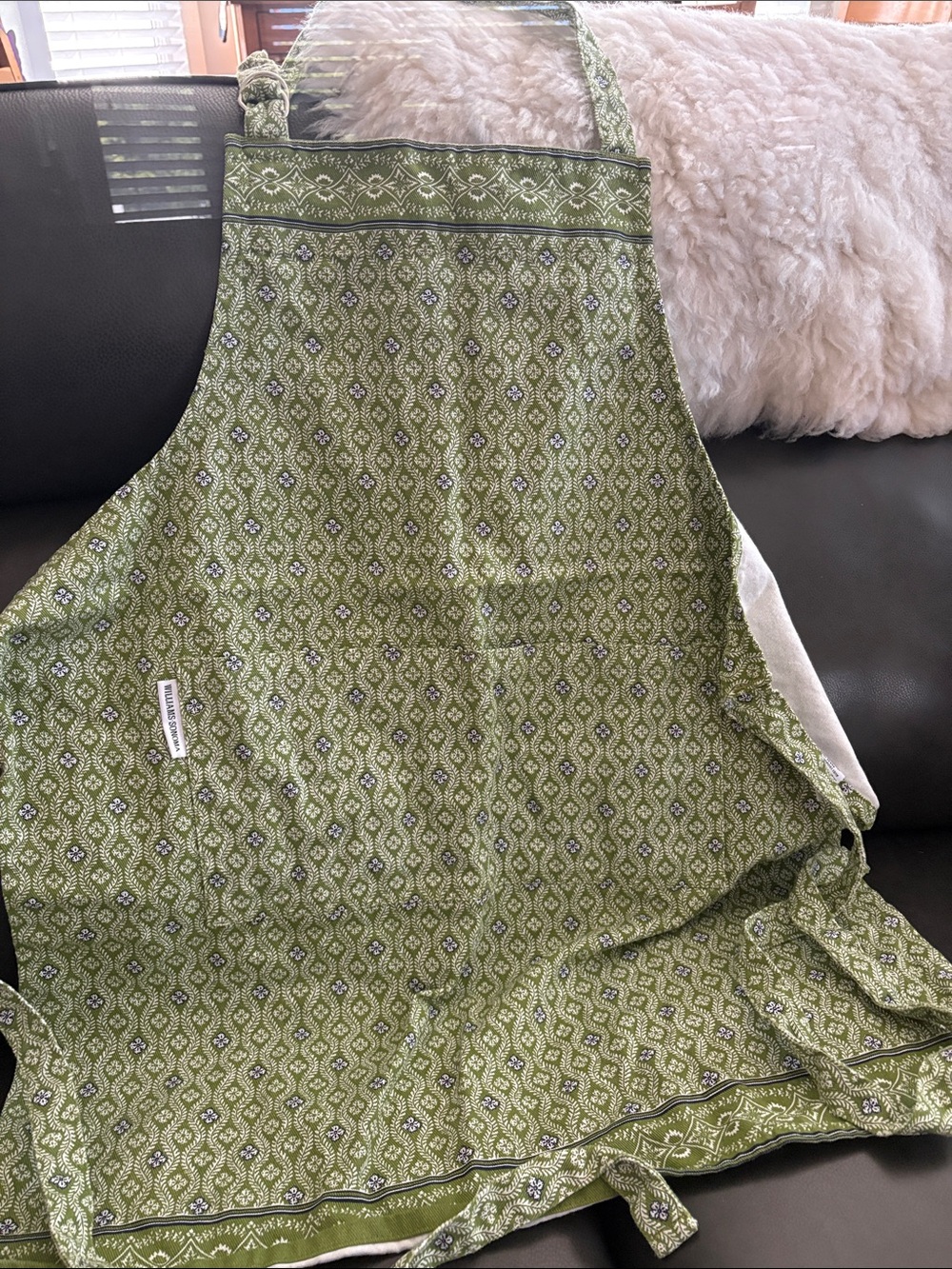 Williams Sonoma Olive Green Patterned Kitchen Apron